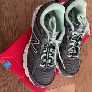 New Balance Women's Charcoal and Mint Sneakers. New!